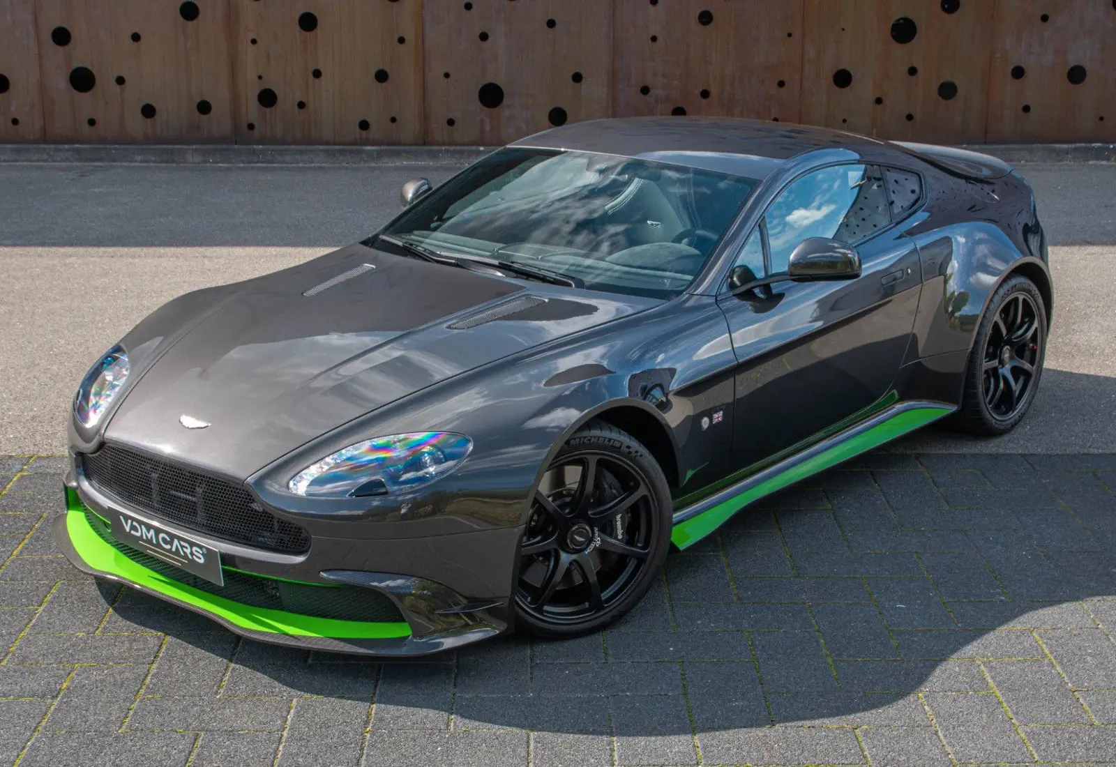 Aston Martin V8 Vantage * GT8 * TITANIUM * MAGNESIUM WHEEL * CARBON *  - 116311
