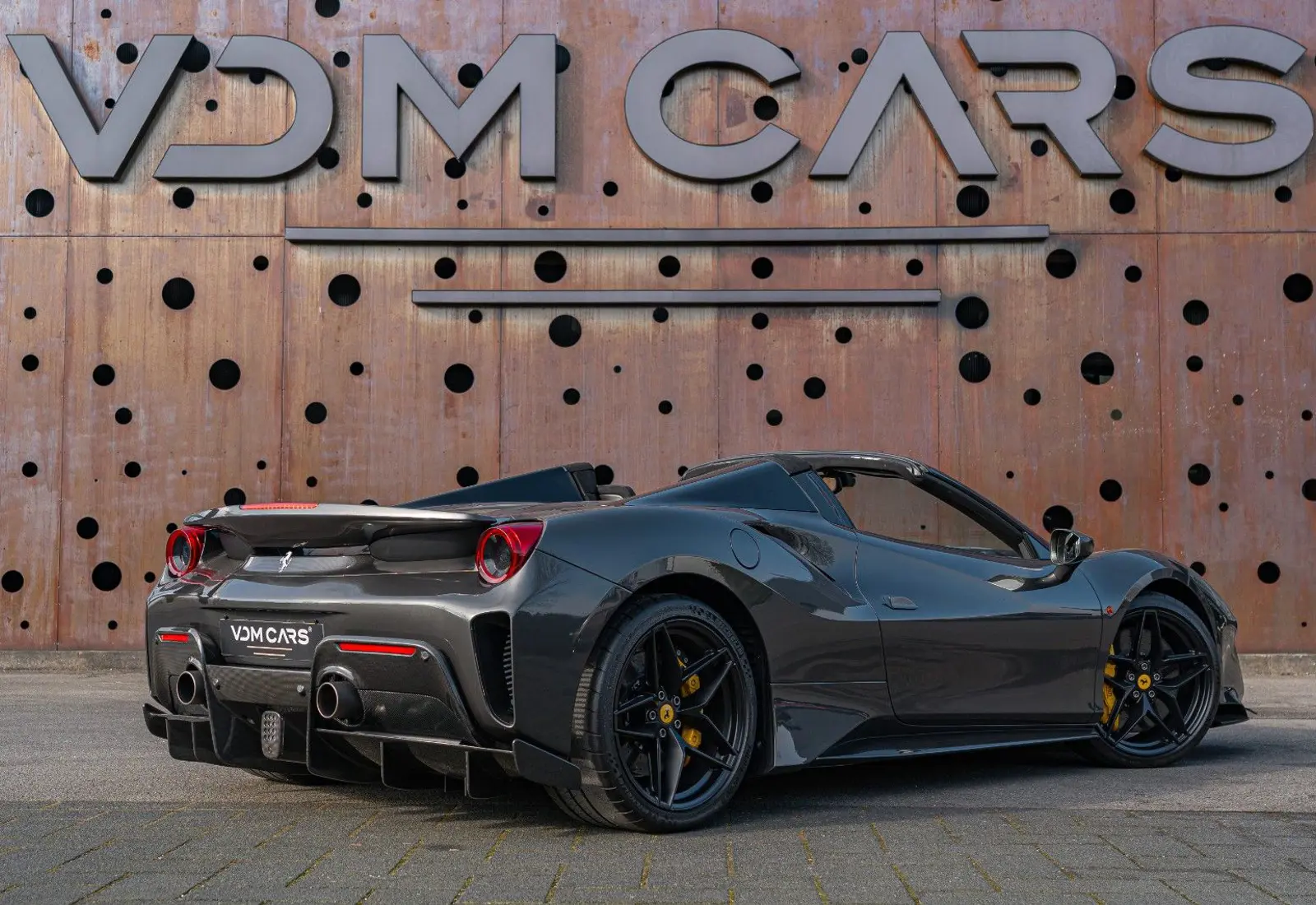 Ferrari 488 Pista Spider * CARBON 12X * 635KM * NEW SERVICE *  - 133206