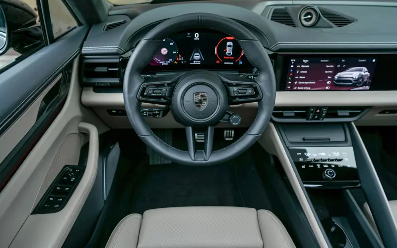 Porsche Macan Turbo Electric * INNO * P.DISPLAY * H.LENK * PANO - 115178