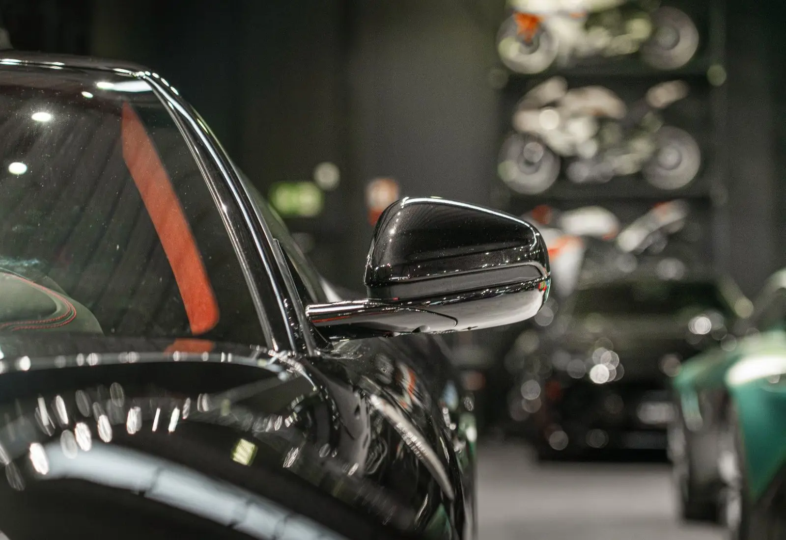 Ferrari F12 Berlinetta * ALCANTARA * CUSTOM * CARBON *  - 135010