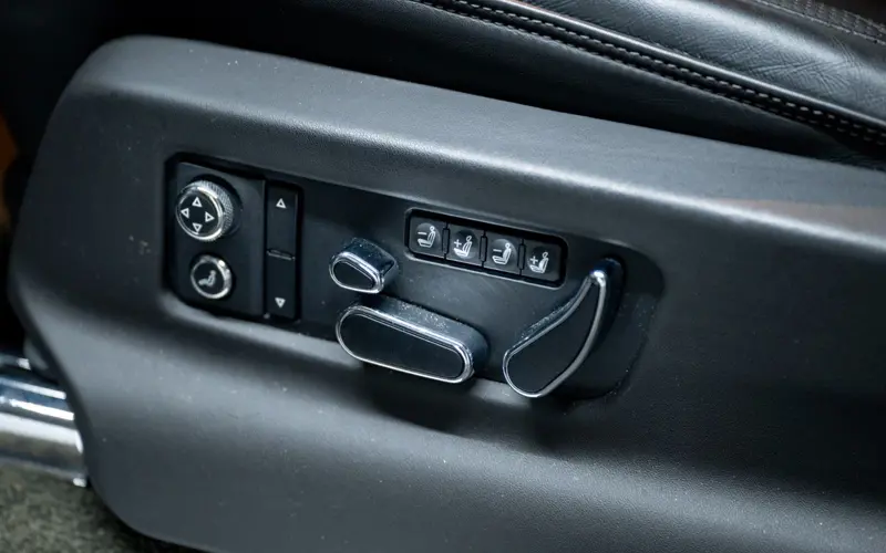 Bentley Bentayga 3.0 Hybrid 4WD * FIRST EDITION * NAIM *  - 135345