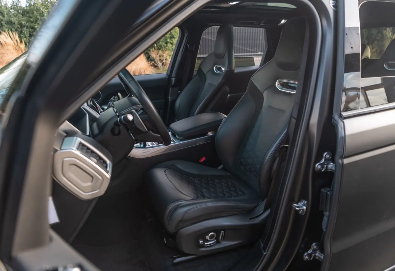 Land Rover Range Rover Sport SVR * SOFT-CLOSE * PANO * 360 * HUD *  - 125905