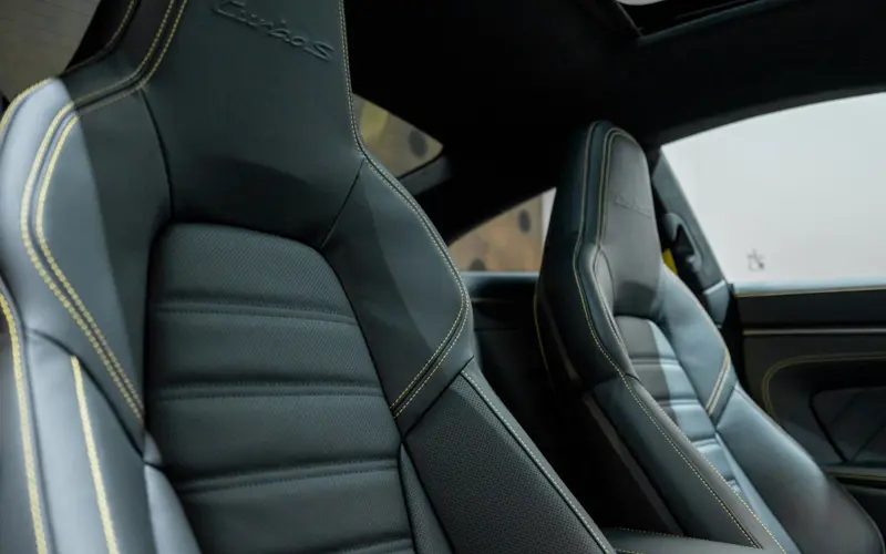 Porsche 911 Turbo S * 992.2 * MY26 * SPORTDES * CARBON EXTERIOR - 145952