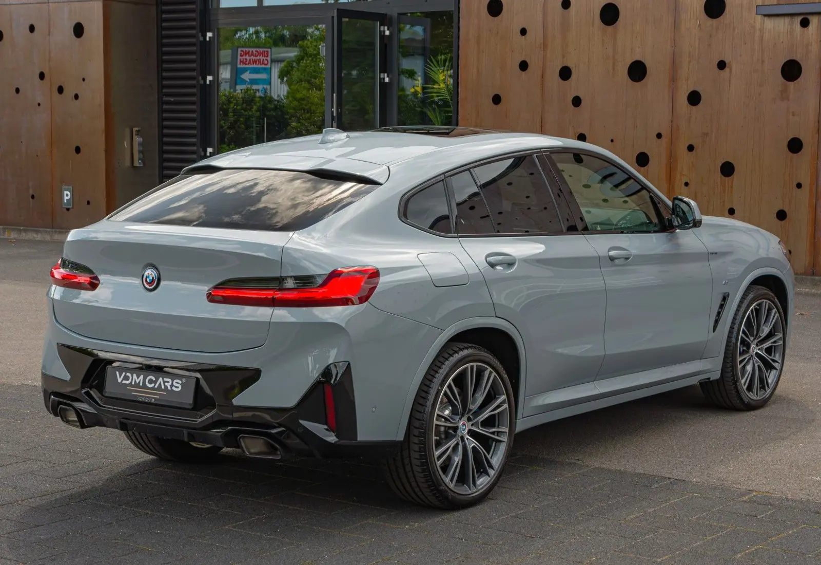 BMW X4 xDrive 20 i M Sport * PANO * HARMAN * 360 * SHADOW *  - 107513