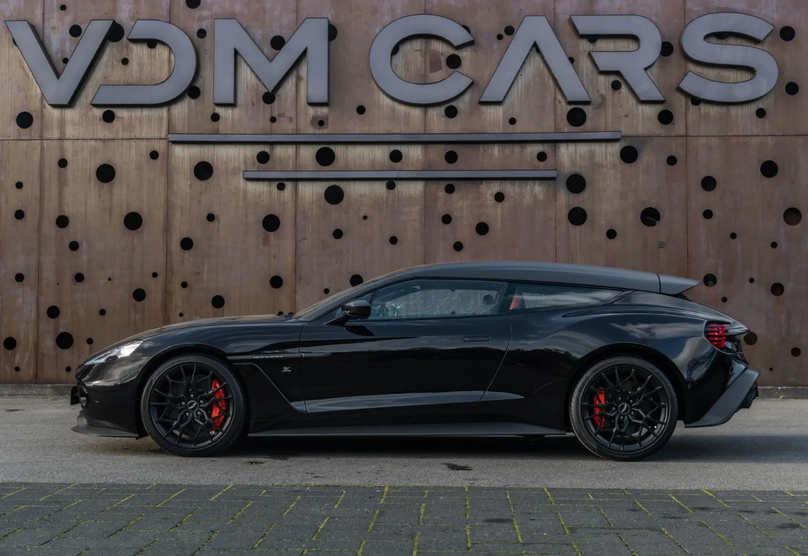 Aston Martin Vanquish Zagato Shooting Brake NEW SERVICE ! NEW - 125089