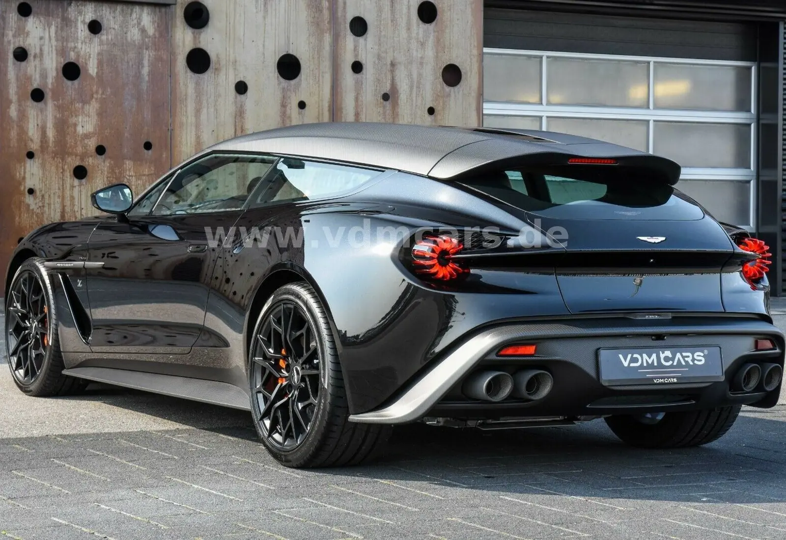 Aston Martin Vanquish Zagato Shooting Brake | 1 of 99 | NEW - 105154