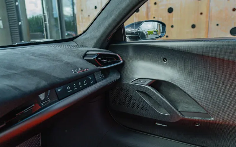 Ferrari 296 Speciale * STOCK * FULL CARBON * RACING LIV * LIFT *  - 136257