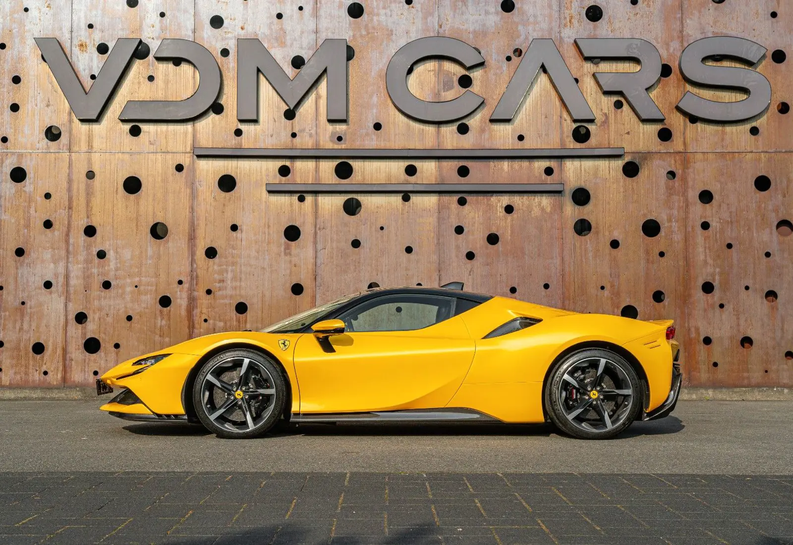 Ferrari SF90 Stradale * ATELIER * GIALLO TRIPLO * CARBON * TAILO - 138968