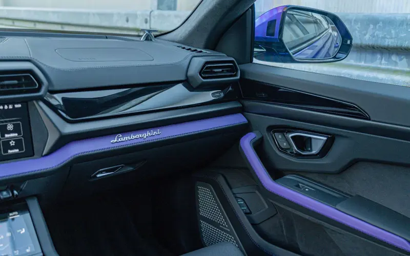 Lamborghini Urus SE * AD PERSONAM * VIOLA HONGKONG * MASSAGE * VOLL - 136000