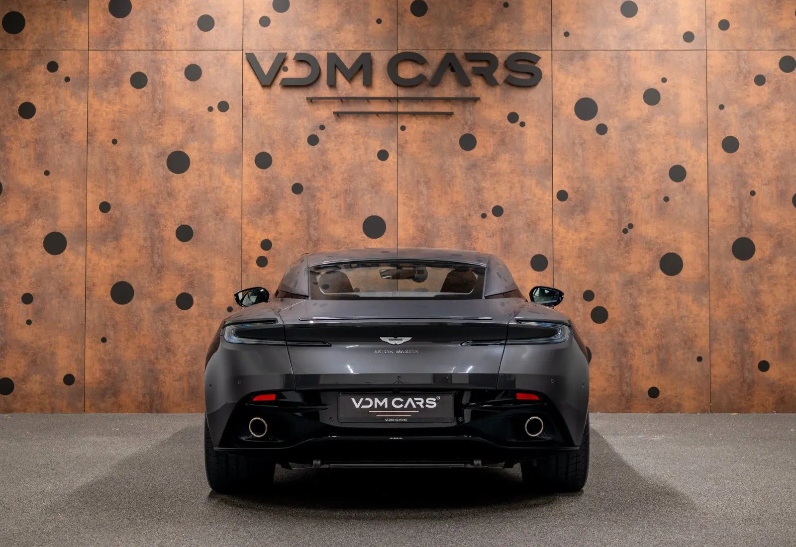 Aston Martin DB11 4.0 V8 * 9.564 km * INSPEKTION NEU * B&amp;O * 360 *  - 168053