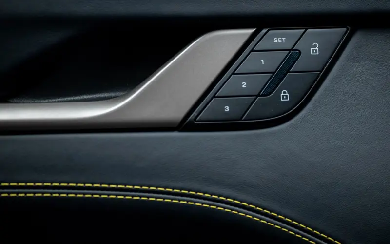 Porsche 911 Turbo S * 992.2 * MY26 * SPORTDES * CARBON EXT * SOFOR - 130353