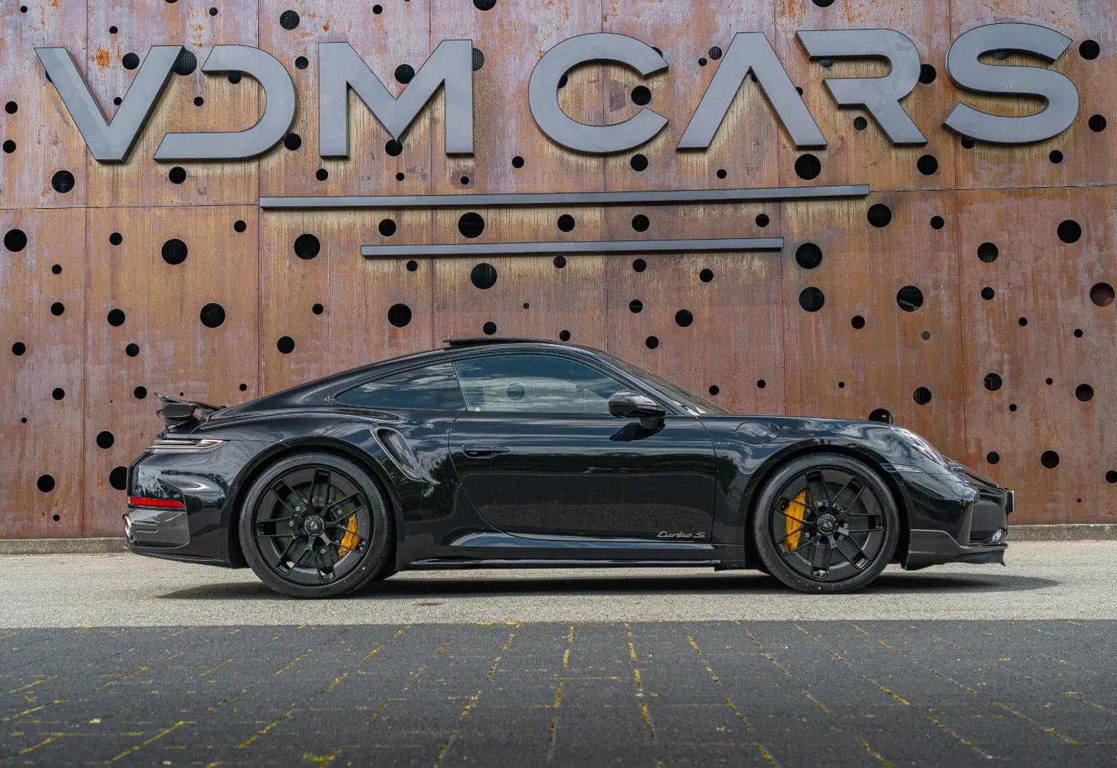 Porsche 911 Turbo S * 992.2 * MY26 * SPORTDES * CARBON EXTERIOR - 146897