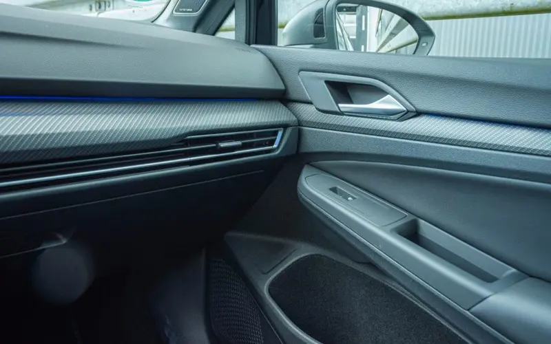 Volkswagen Golf VIII R 4Motion * AKRAPOVIC * STAGE 2 * PANO * PERF - 127693