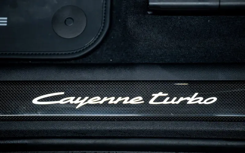 Porsche Cayenne Coupe Turbo E-Hybrid * PTS * GT PACKAGE *  - 136661