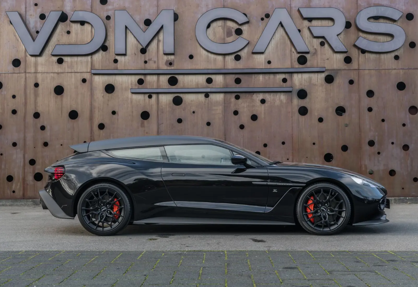 Aston Martin Vanquish Zagato Shooting Brake NEW SERVICE ! NEW - 170288