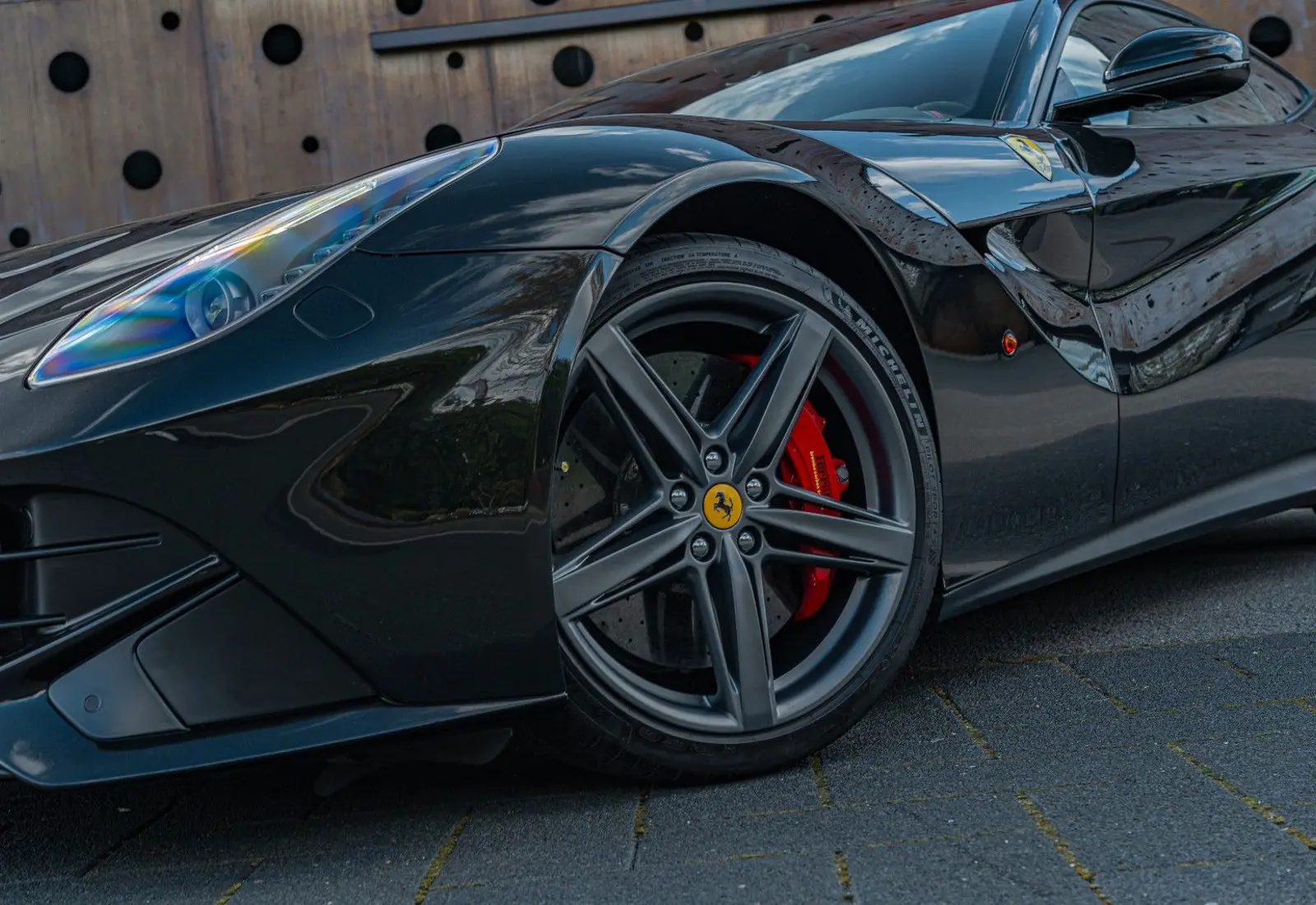 Ferrari F12 Berlinetta * ALCANTARA * CUSTOM * CARBON *  - 137293