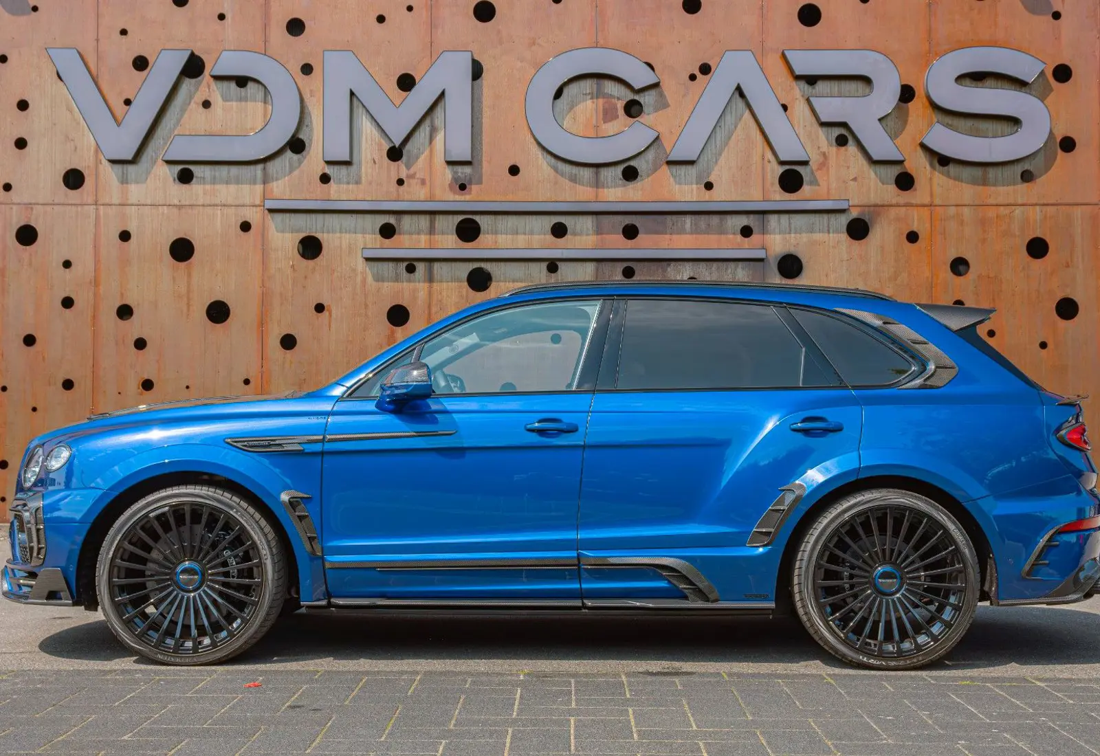 Bentley Bentayga V8 MANSORY * FULL CARBON * CERAMIC BRAKES *  - 55742