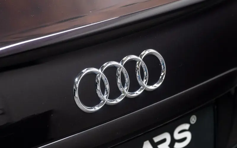 Audi S8 5.2 quattro * MASSAGE * LUFTFEDERUNG * CARBON *  - 168756