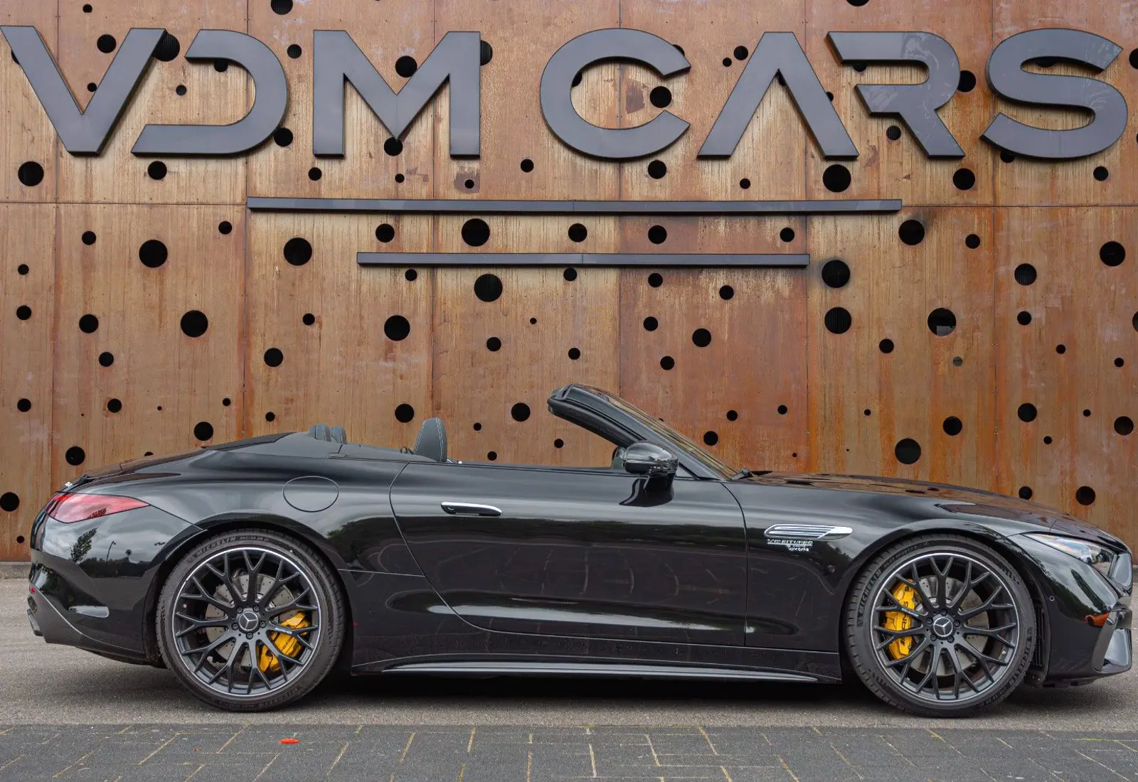 Mercedes-Benz SL 63 AMG 4M+ * PREMIUM PLUS * CARBON * SMARTPHONE *  - 69668