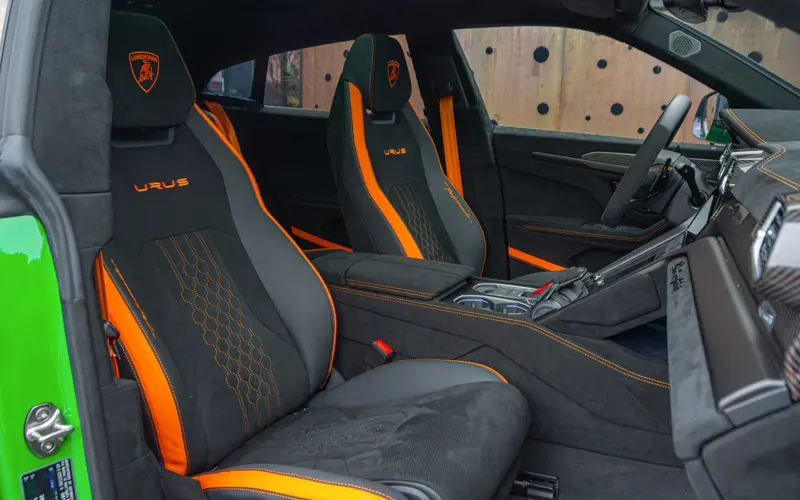 Lamborghini Urus 4.0 V8 Performante * AKRA * FULL CARBON * PANO *  - 105549
