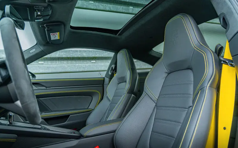 Porsche 911 Turbo S * 992.2 * MY26 * SPORTDES * CARBON EXTERIOR - 146906