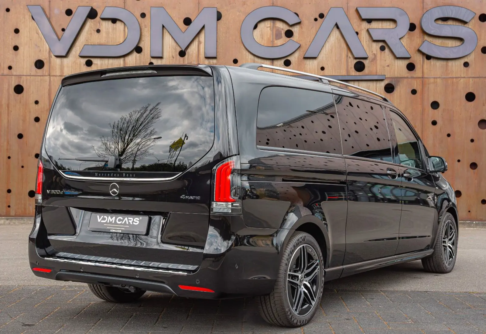 Mercedes-Benz V 300 d EXCLUSIVE L3 * NIGHT * 360 * AMG *  - 105323
