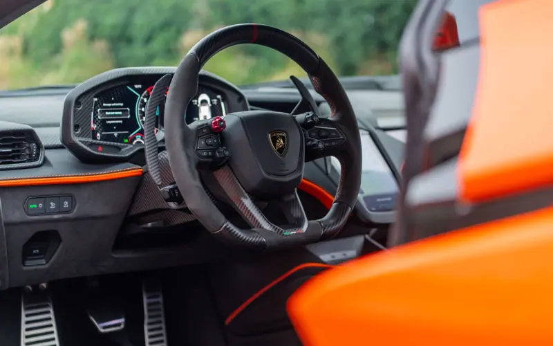 Lamborghini Revuelto * AD PERSONAM * CARBON * FULL ASSIST * SONUS *  - 131376