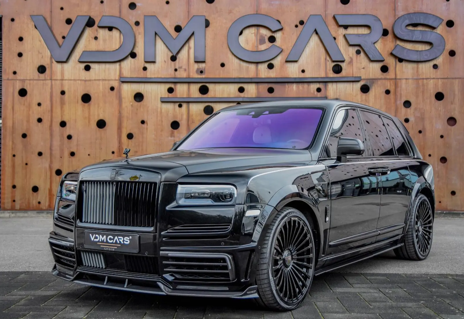 Rolls-Royce Cullinan MANSORY * REAR-ENT * STARLIGHT * NEW SERVICE - 69120