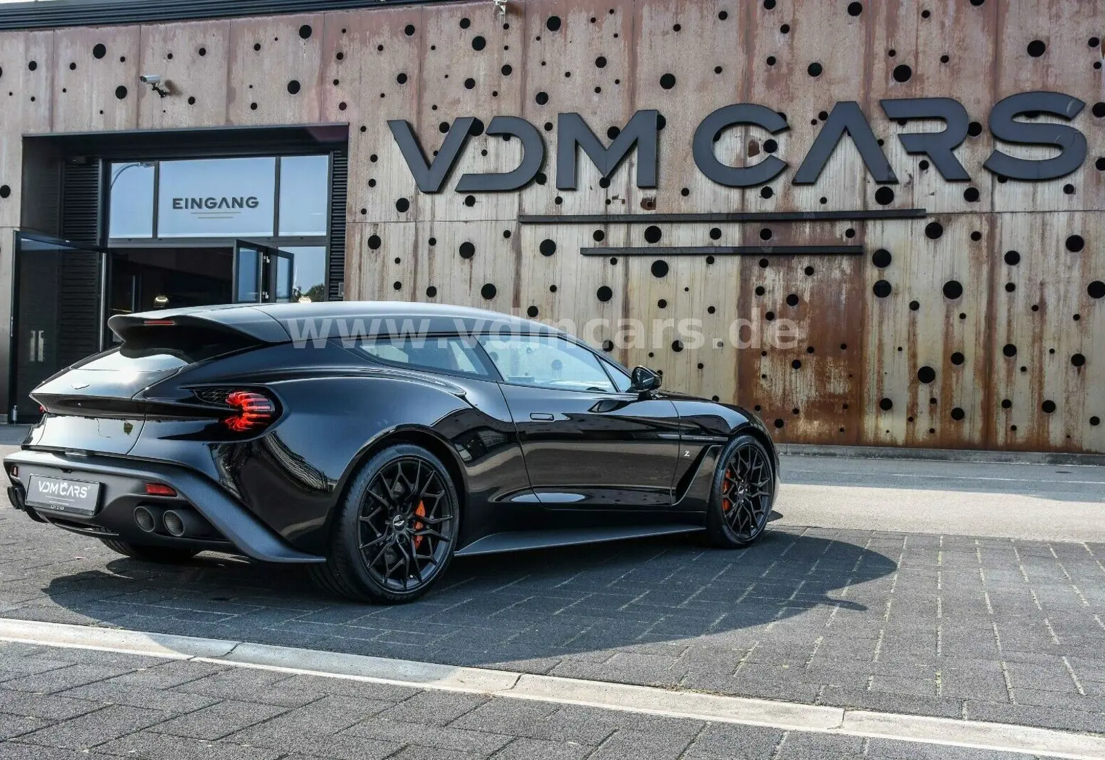 Aston Martin Vanquish Zagato Shooting Brake | 1 of 99 | NEW - 70931