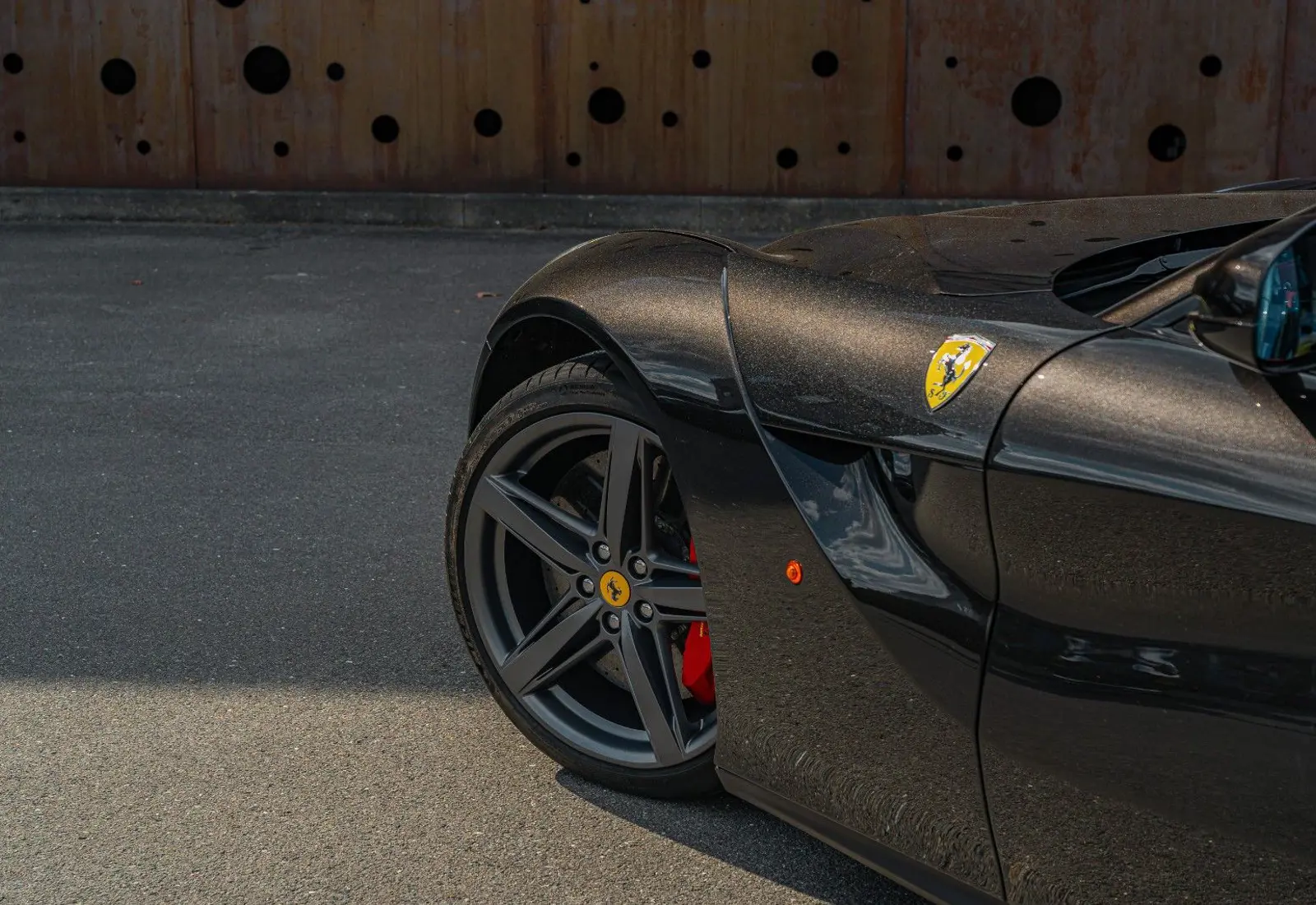 Ferrari F12 Berlinetta * ALCANTARA * CUSTOM * CARBON *  - 137299