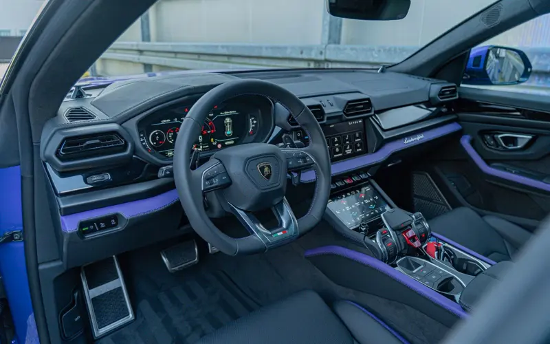 Lamborghini Urus SE * AD PERSONAM * VIOLA HONGKONG * MASSAGE * VOLL - 135990