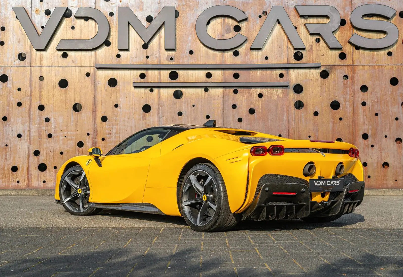 Ferrari SF90 Stradale * ATELIER * GIALLO TRIPLO * CARBON * TAILO - 138964