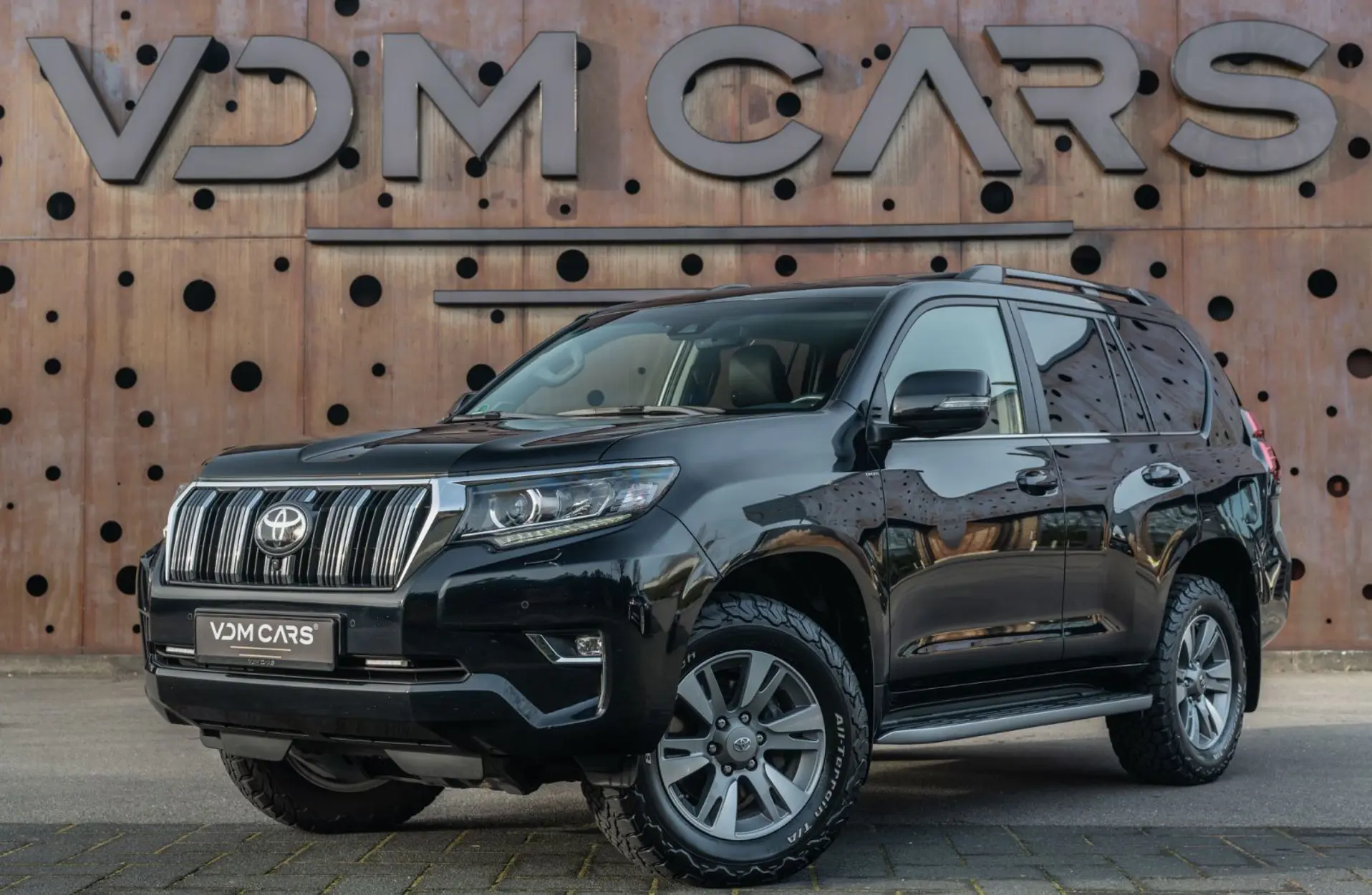 Toyota - Land Cruiser - 130537