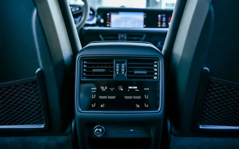 Porsche Cayenne Coupe Turbo E-Hybrid * PTS * CARBON * 18-WEG *  - 115820