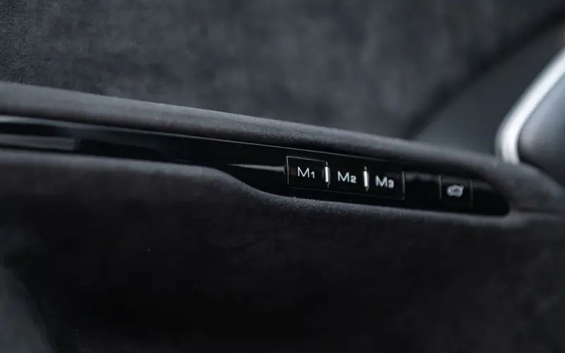 Ferrari Purosangue V12 * FULL CARBON * PANO * LIFT * VENT - 135163