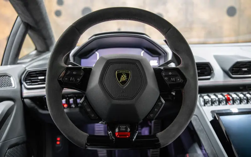 Lamborghini Huracán EVO AWD * CCB * LIFT * CARPLAY * SENSONUM * CRUIS - 121128