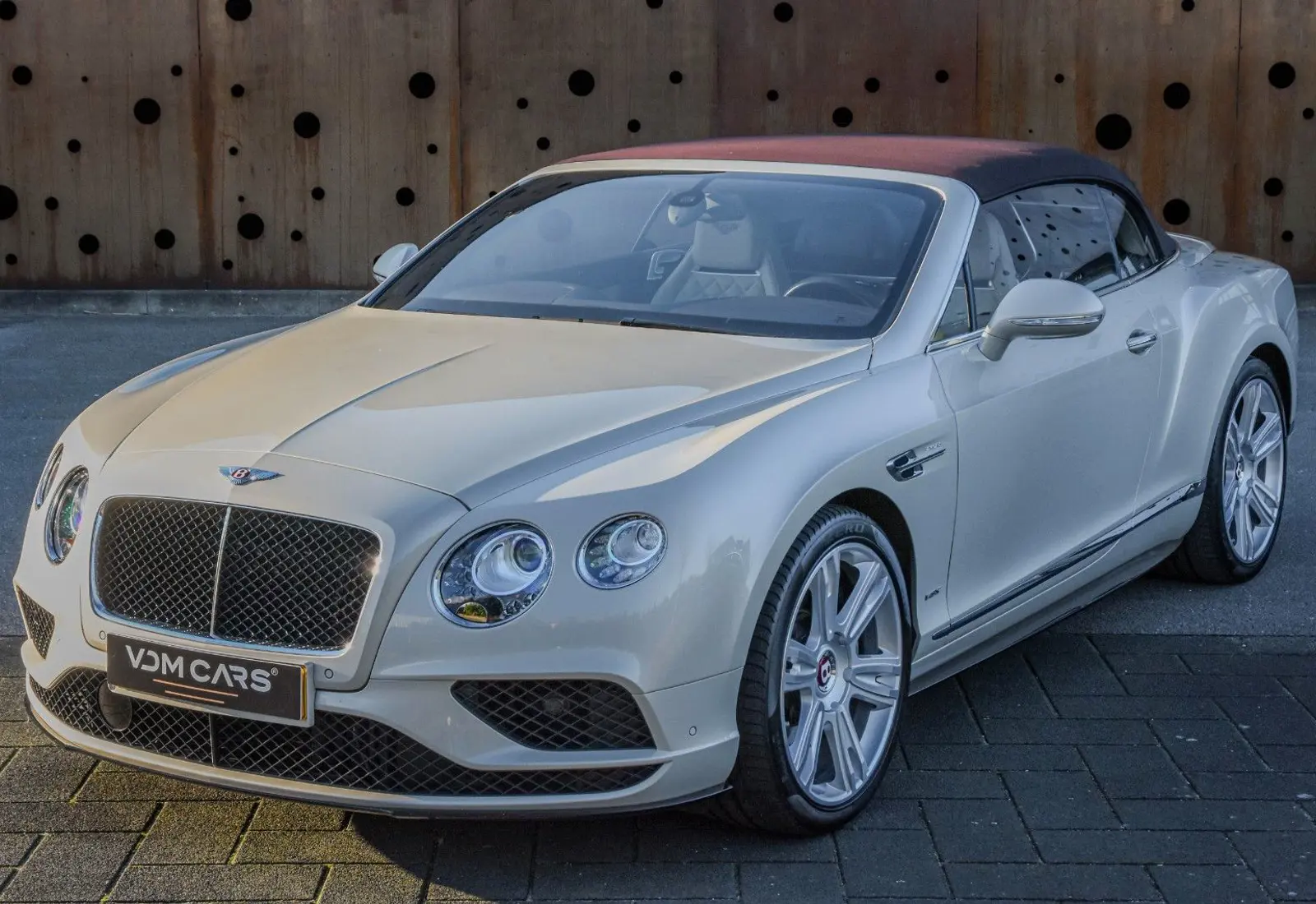 Bentley Continental GTC V8 S * 1. OWNER * MULLINER * MASSAGE *  - 106012