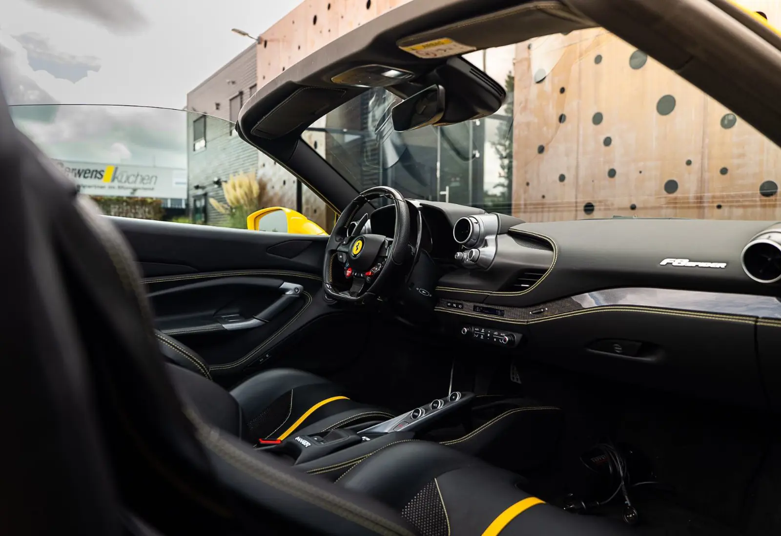 Ferrari F8 Spider * LIFT * AFS1 * CARBON * Racing Seats *  - 167734