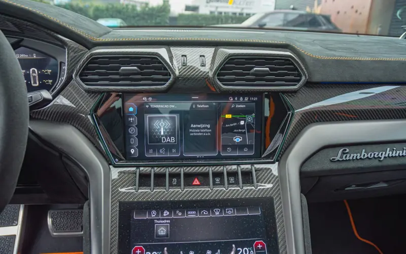Lamborghini Urus 4.0 V8 Performante * AKRA * FULL CARBON * PANO *  - 105546