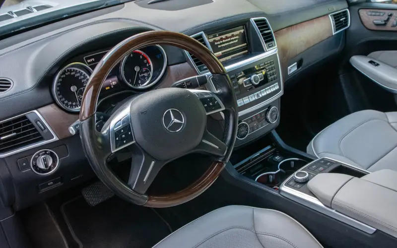 Mercedes-Benz GL 350 BlueTec 4M * AMG LINE * 7-SITZ * 360 * HARMAN *  - 114303