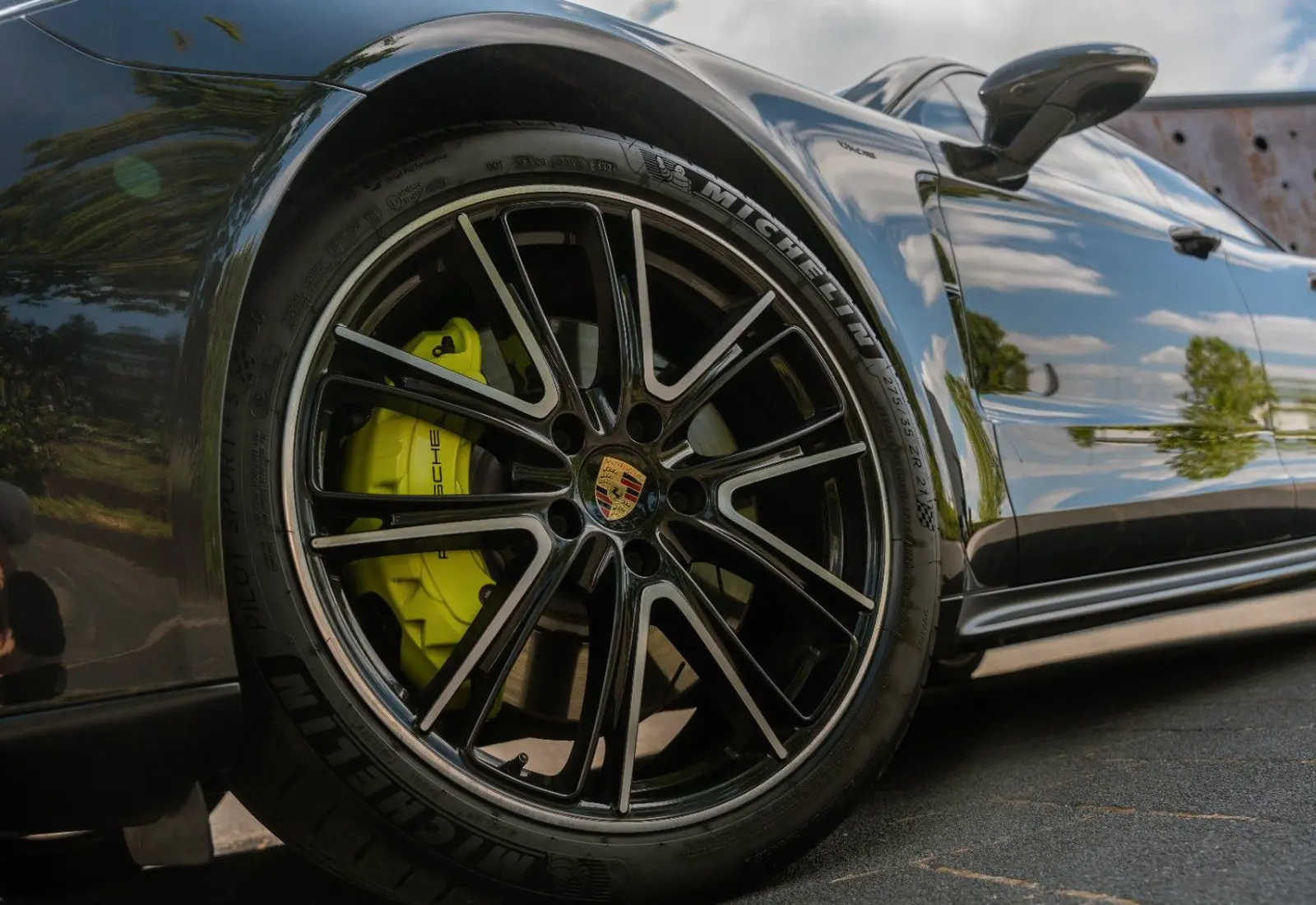 Porsche Panamera Sport Turismo 4 E-Hybrid * SPORTPAKET * CH - 168551
