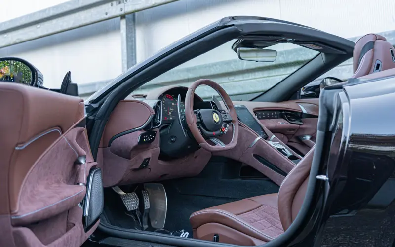 Ferrari Roma Spider * SPECIAL COLOR * ADAS * VENT * 360 * VOLL *  - 133343