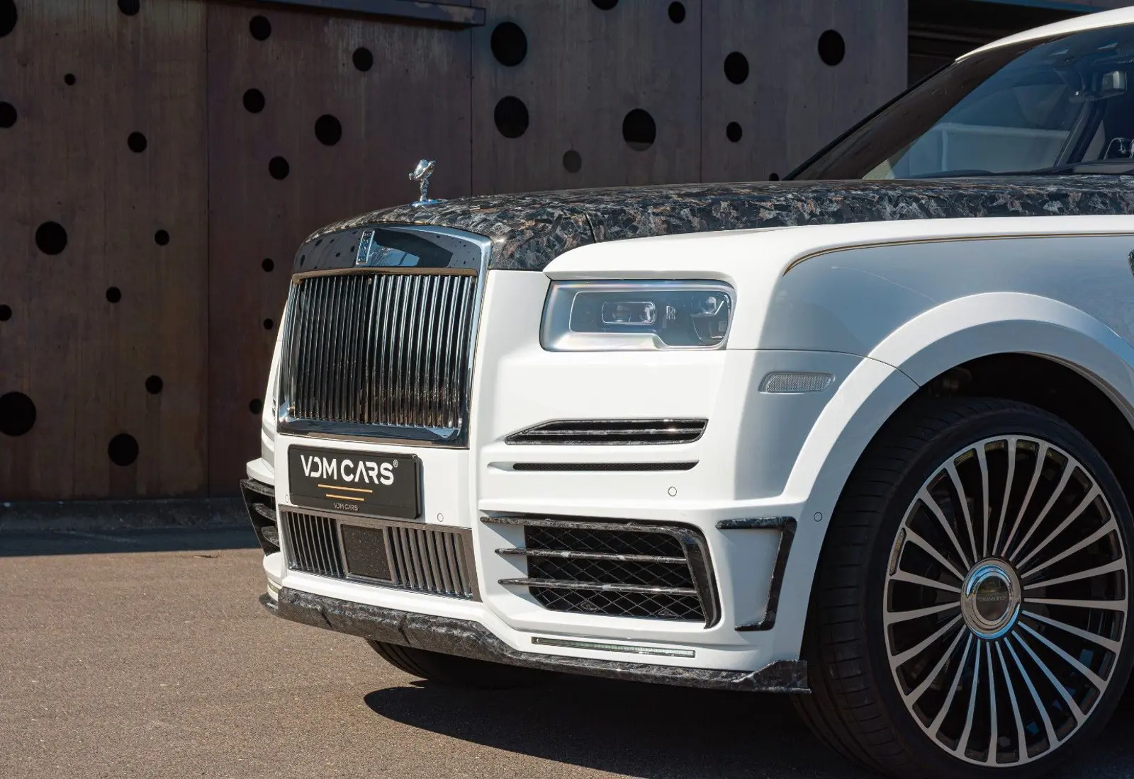 Rolls-Royce Cullinan MANSORY * FORGED CARBON * ONLY 7600 KM *  - 139145