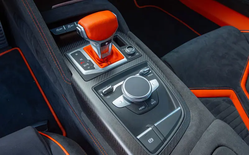 Audi R8 Coupe 5.2 FSI quattro plus * CARBON * GT STYLE *  - 105366