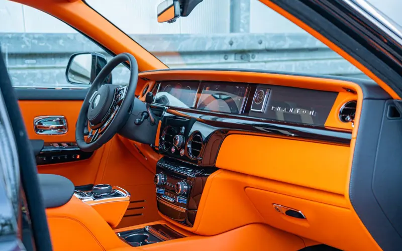 Rolls-Royce Phantom * COC ONLY * PROD.25 * BESPOKE * STARLIGHT * THEA - 136223