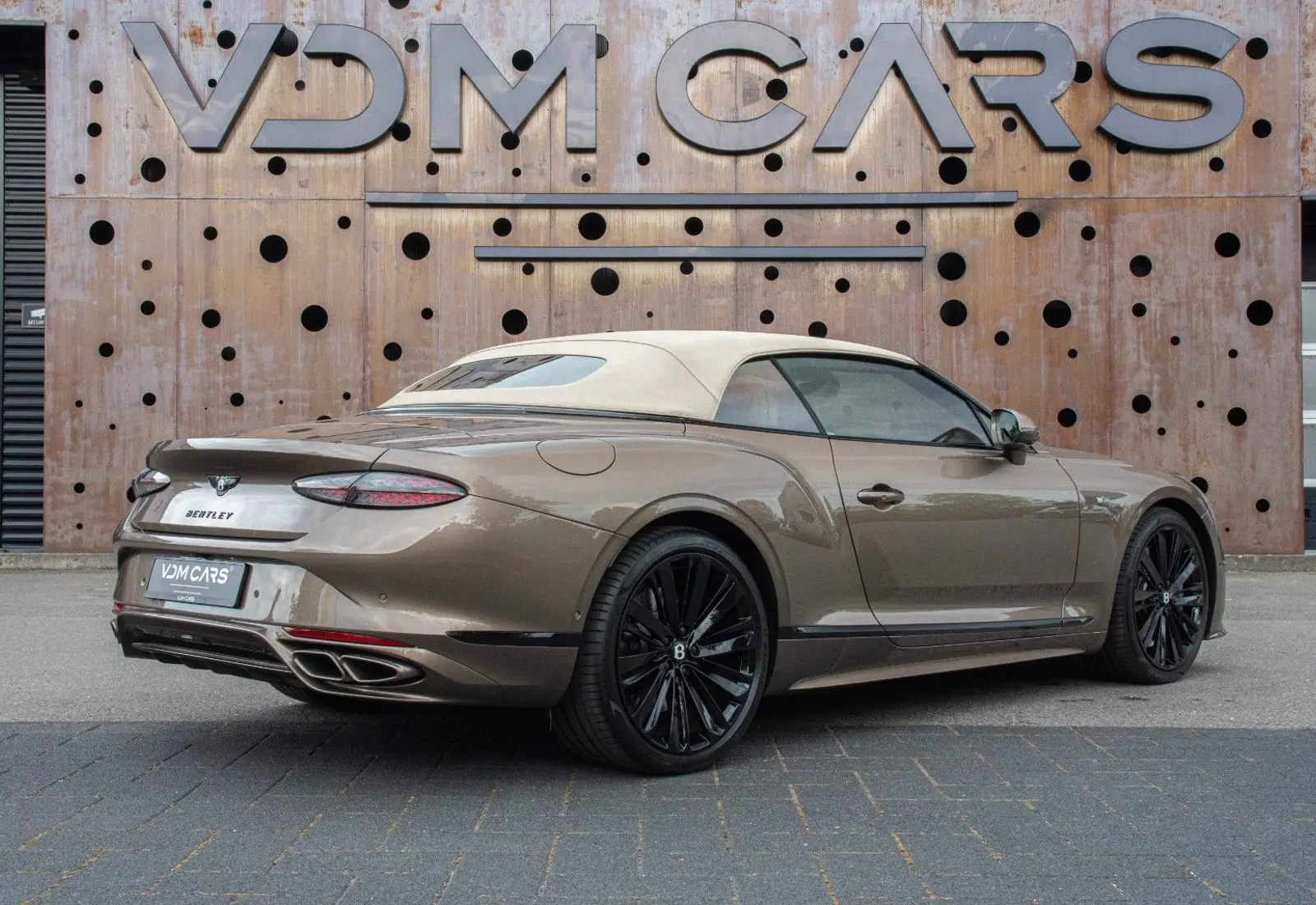 Bentley Continental GTC Speed * AKRAPOVIC * 1st EDITION * VOL - 150087