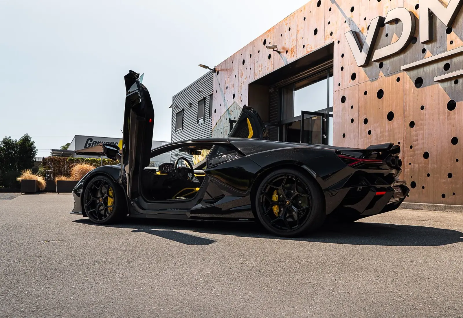 Lamborghini Revuelto 6.5 V12 * NEW CAR * AVAILABLE * BI COLOR - 168863