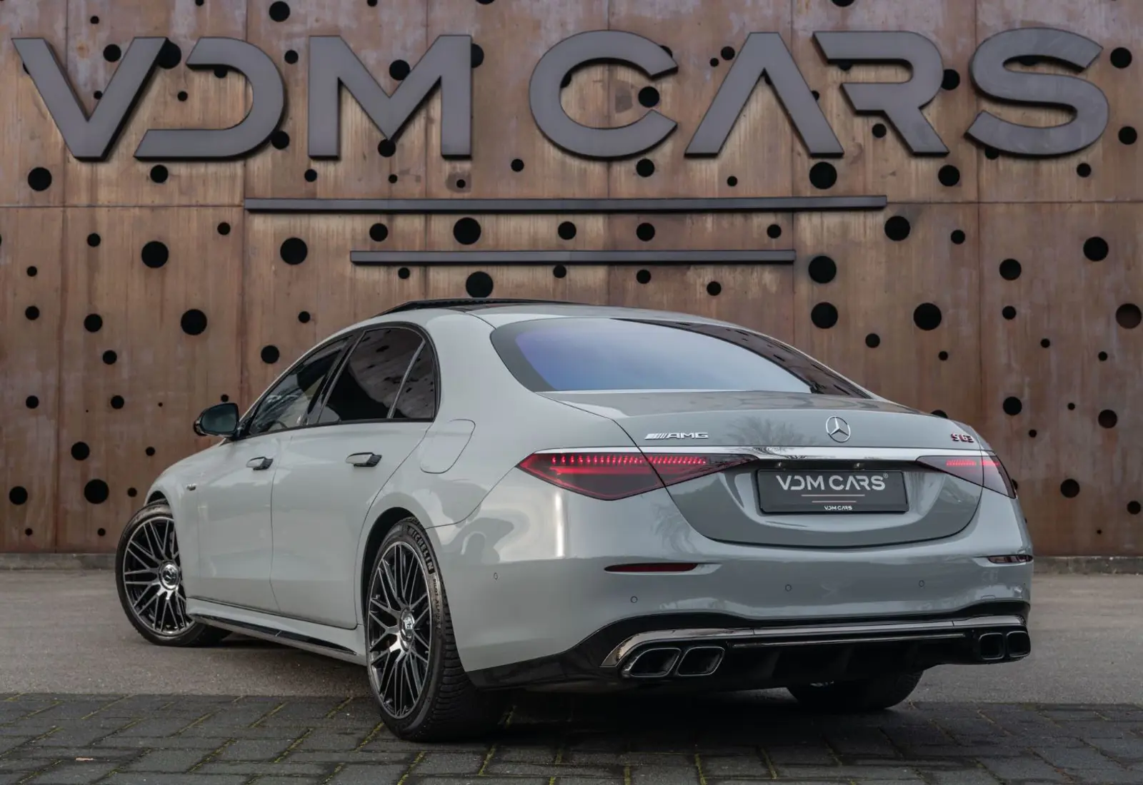 Mercedes-Benz S 63 AMG S E-Perf. 4M+ L Ed. 1 * KERAMIK * REAR-ENT - 130127