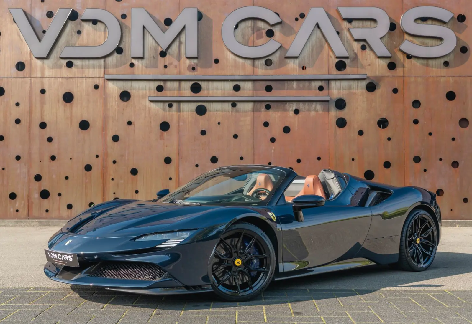 Ferrari SF90 Spider * CARBON(12x) * CARPLAY * LIFT * TWO-TONE *  - 120268