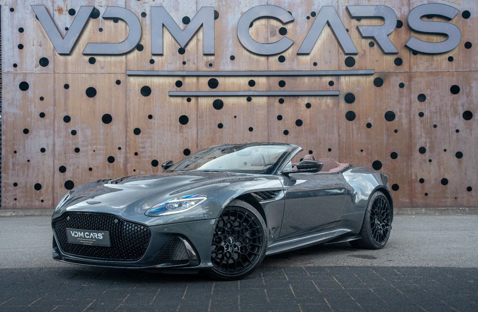 Aston Martin - DBS - 167623